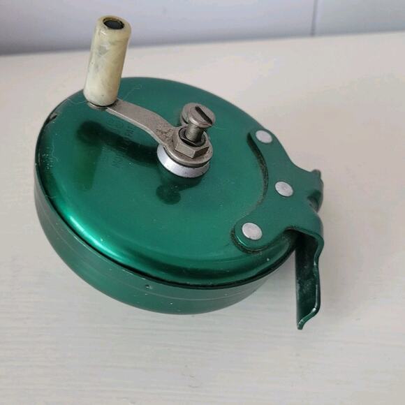 Johnson Model 20 Sidewinder Fishing Reel Green Aluminum Alloy Vtg. Made In USA - Picture 2 of 5